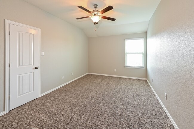 Photo - 4306 Apple Ln