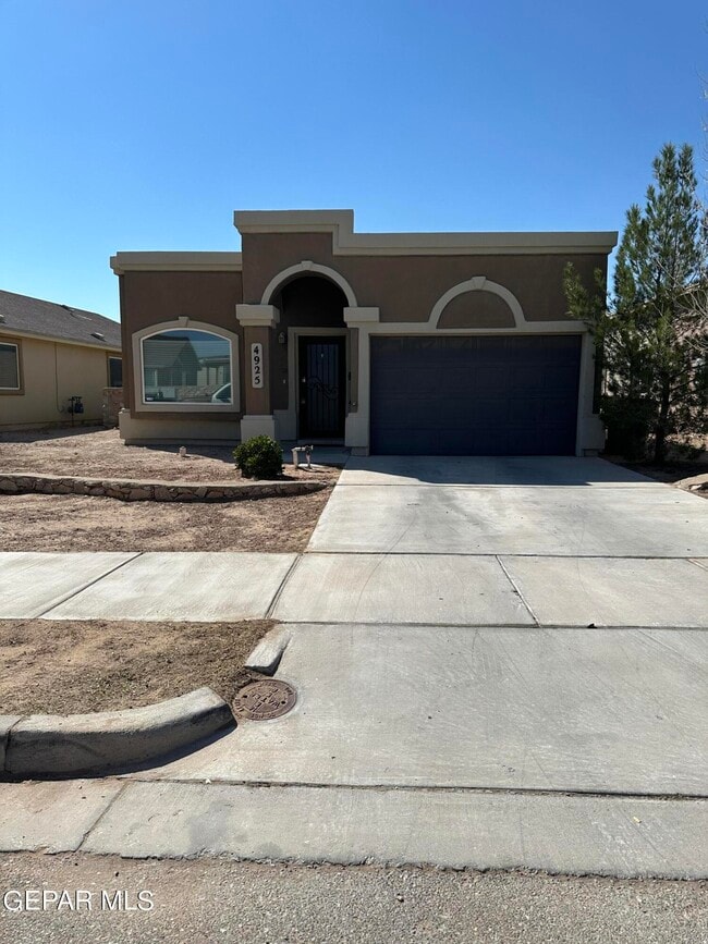 Building Photo - 4925 Vincent James St