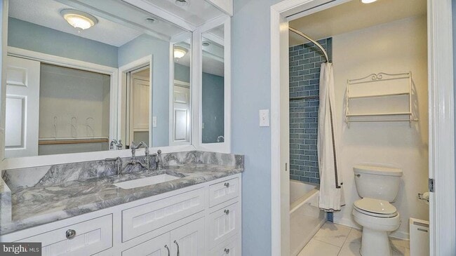 Photo - 7598 Lakeside Village Dr