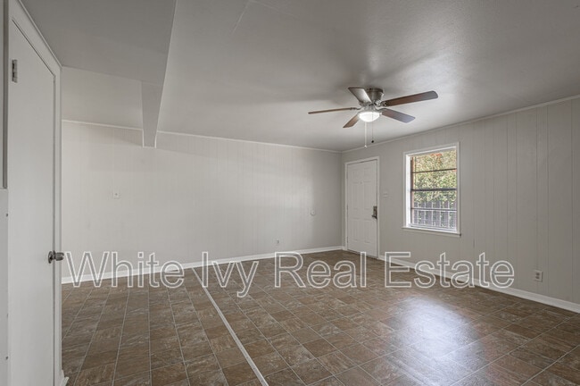 Photo - 525 12th St Unidad 7