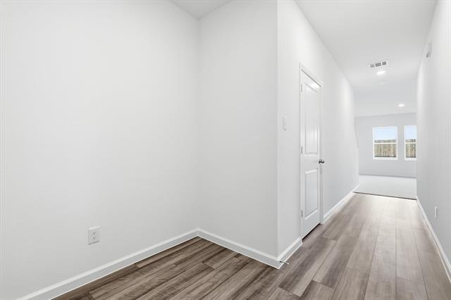 Photo - 2120 Mdw Pk Dr