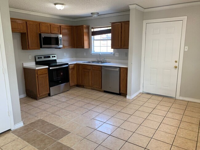 Photo - 4427 Las Haciendas Dr