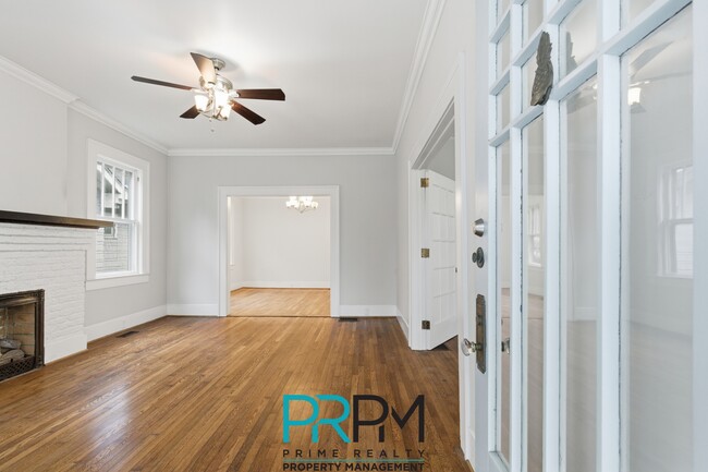 Photo - 180 Connecticut Ave