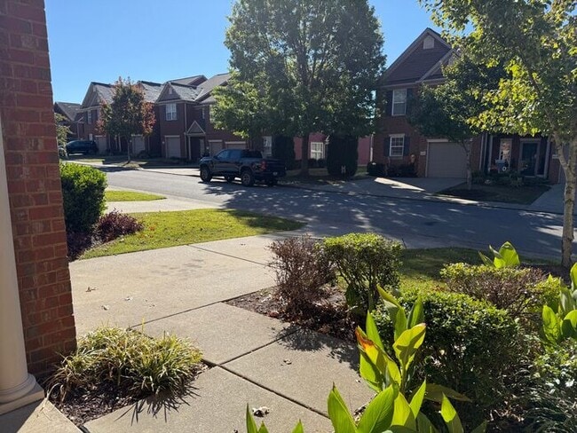 Photo - Brentwood - SPACIOUS 3 Bedroom Townhome in Beautiful Neighborhood