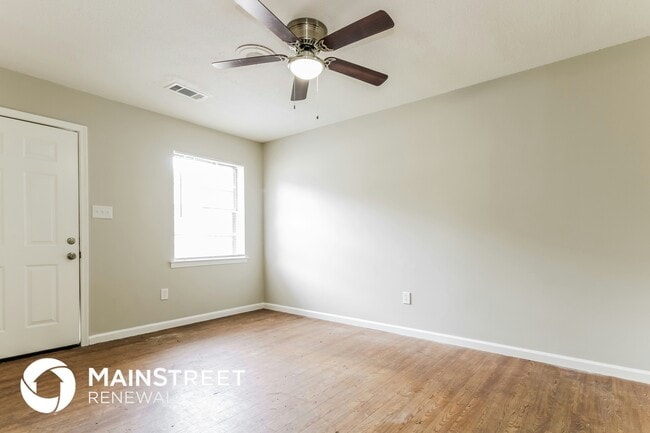 Photo - 8044 Jamesbrook Dr