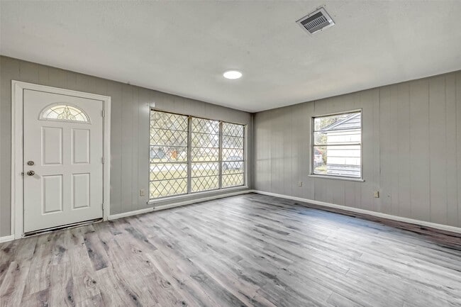 Photo - 5962 Willow Glen Dr