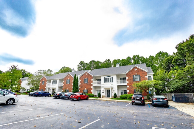 Building Photo - Forest Ridge