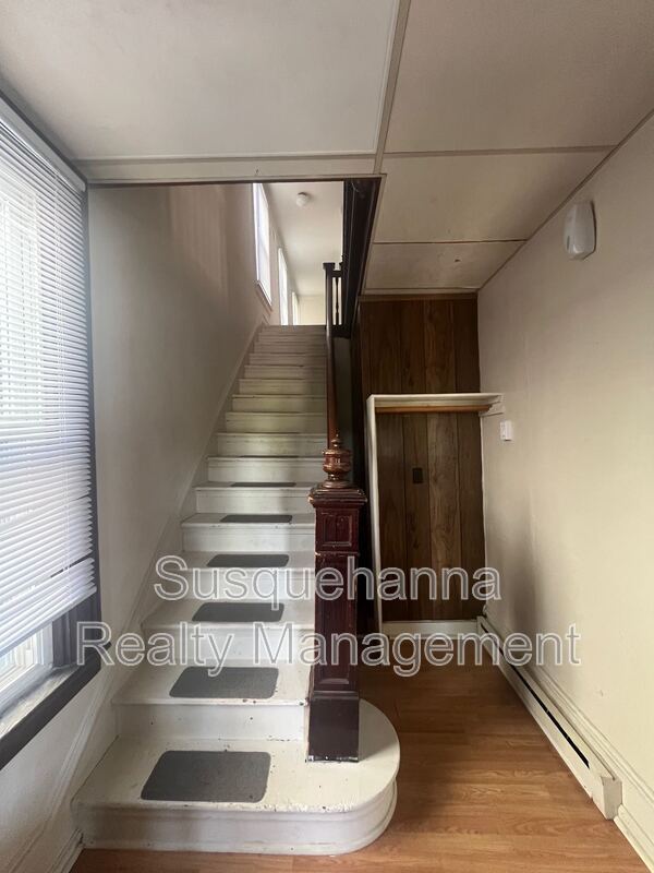 Photo - 175 E Derry Rd Unit Apt. A