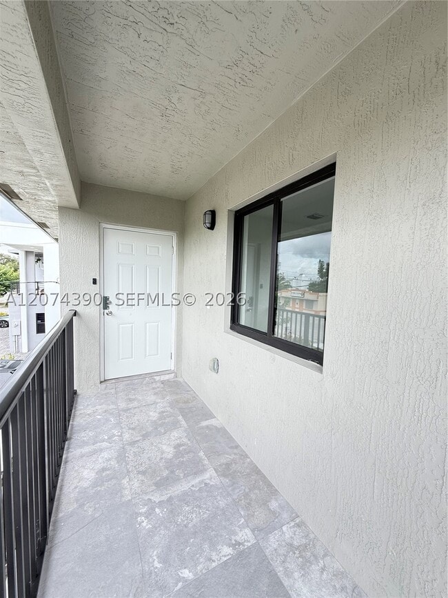 2057 Washington 2 Unit 2