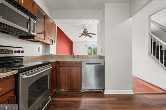 Photo - 6957 Rockfield Rd
