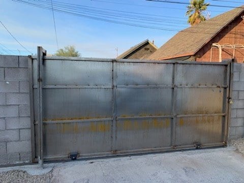 Photo - --MadisonSt Unit Back