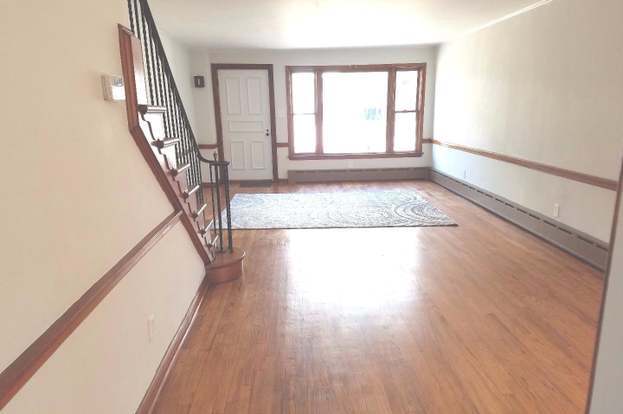 Photo - 28 E Church St