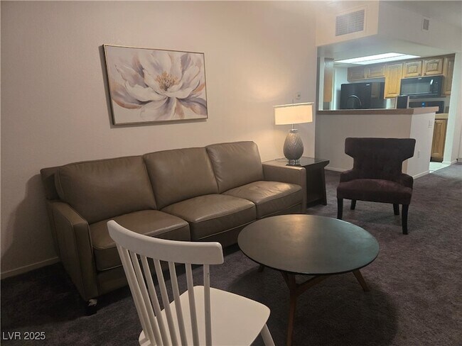 Photo - 1909 Mountain Hills Ct Unidad 205