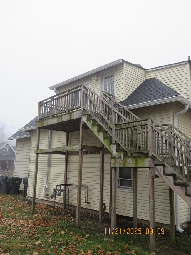 Photo - 919 Walnut St Unit B