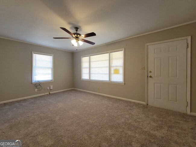 Photo - 268 Elks St Unit B