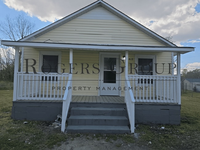 Building Photo - Homes for rent in Henderson NC - 471 Pettigrew Street - Schedule Showing Online at www.rentnc.net