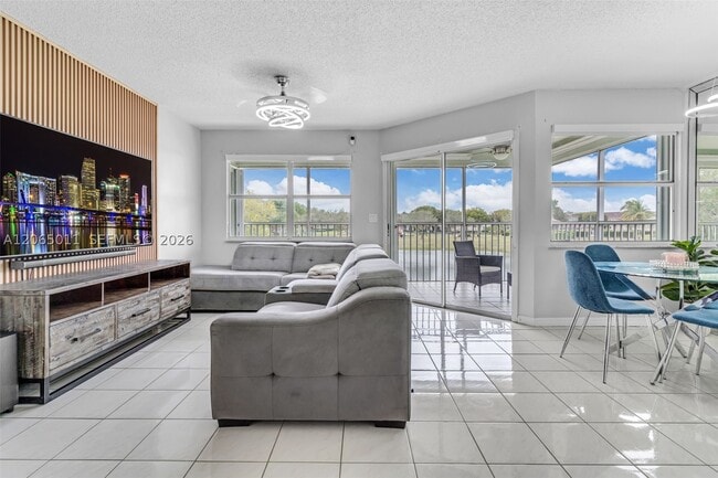 2520 SE 20th Pl Unit 204-B