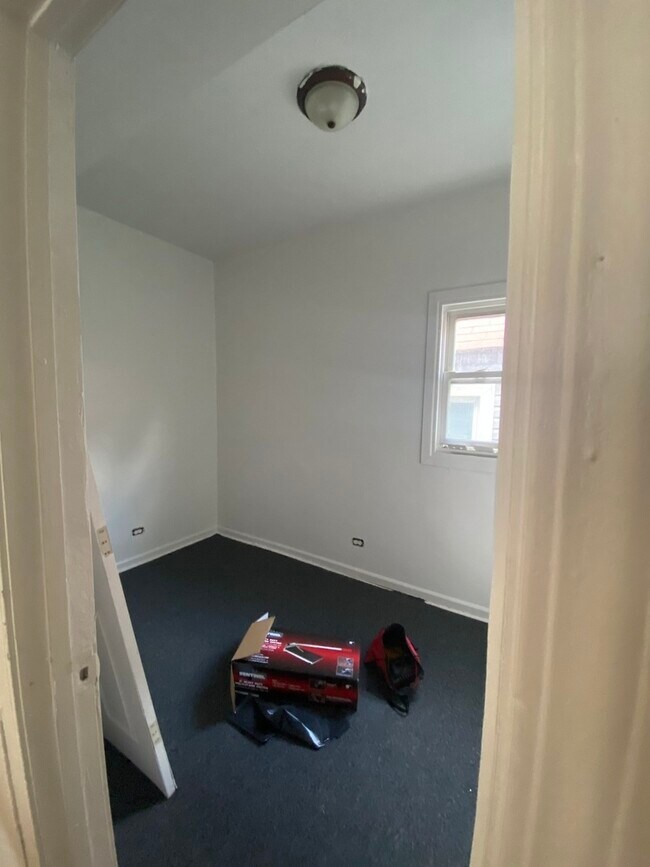 Photo - 8752 S Saginaw Ave