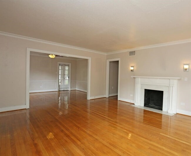 Photo - 5625 Jackson St