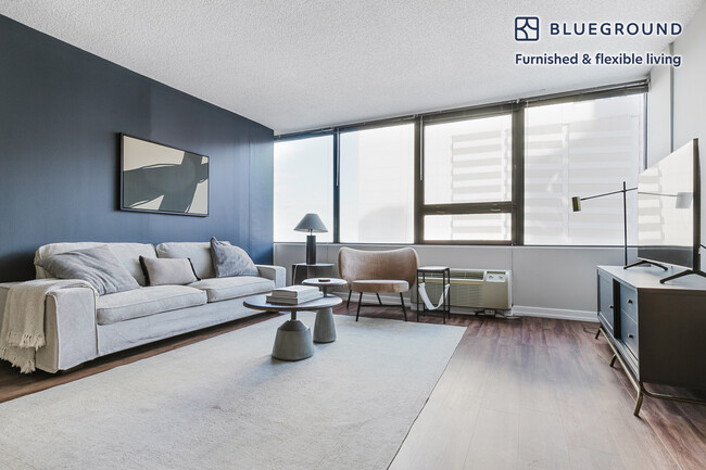 Building Photo - 1212 S Michigan Ave Rental
