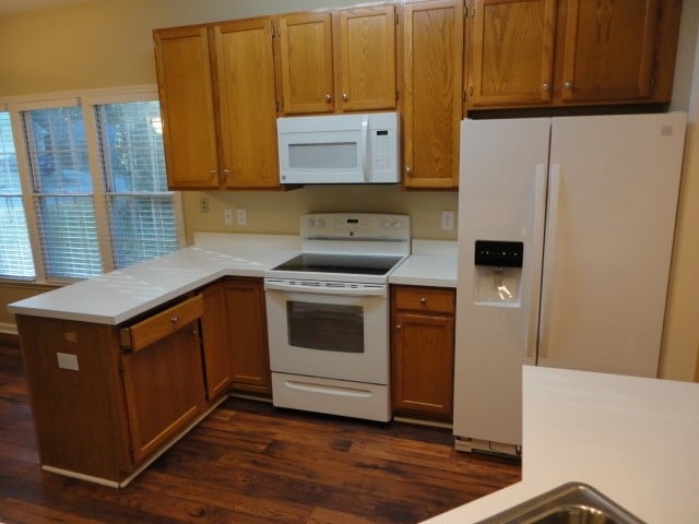 Photo - 102 Selsey Dr