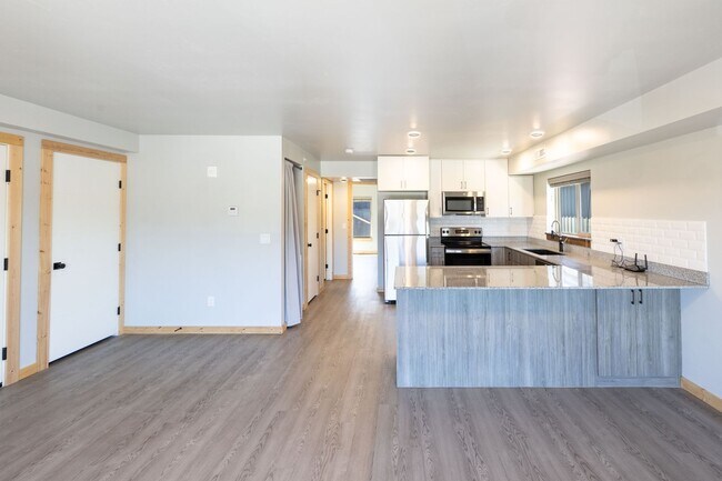 Photo - 2 BED 1 BATH APARTMENT IN REXBURG - AVAILABLE NOW UNTIL END OF DECEMBER