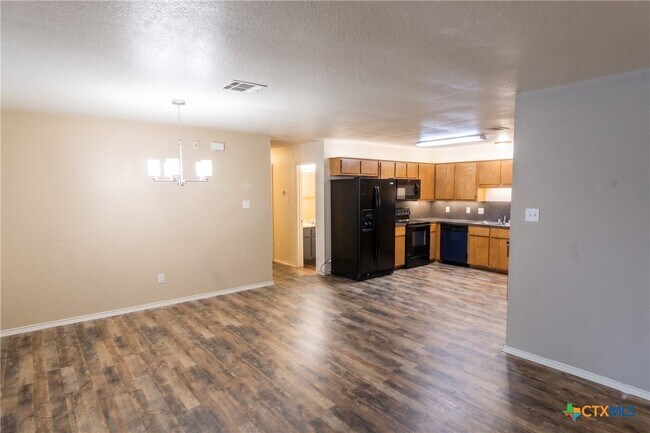 2706 Lucille Dr