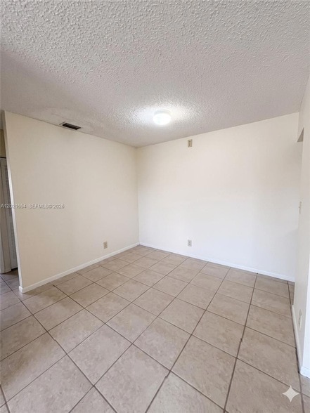 Photo - 10038 Winding Lake Rd Unit 204