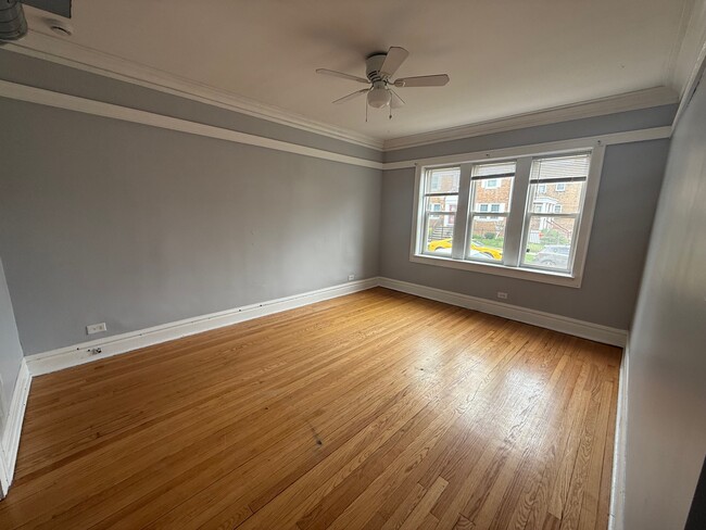 Photo - 3020 N Karlov Ave Condo
