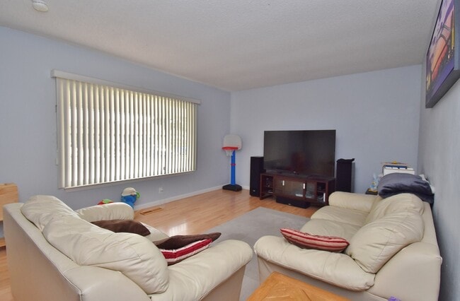 Photo - COMING SOON! | $3,990 / BEAUTIFUL BROOKVALE HOME IN CENTRAL FREMONT