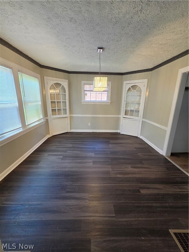 Photo - 1405 Villa Dr