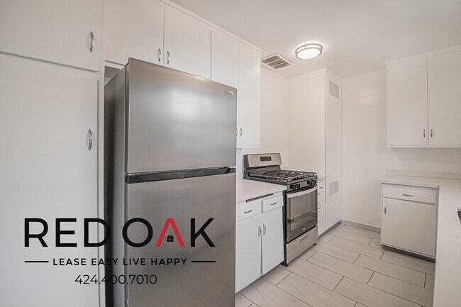 Photo - 2243 Merton Ave Unidad 2251-2