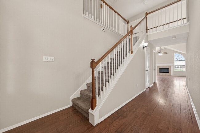 Photo - 23035 Canal Rd