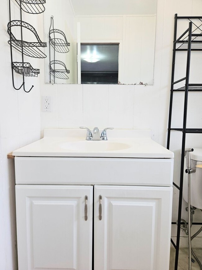 Photo - Lower Nuuanu 3 Bedroom 1.5 Bathroom Single...