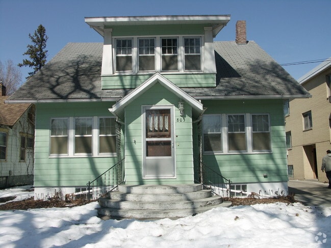 Building Photo - 803 10th Ave N Rental