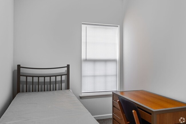 Photo - Madison Apartments