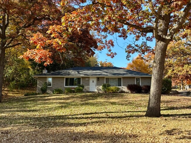 Patio delantero - 12928 Excelsior Blvd Unidad 1