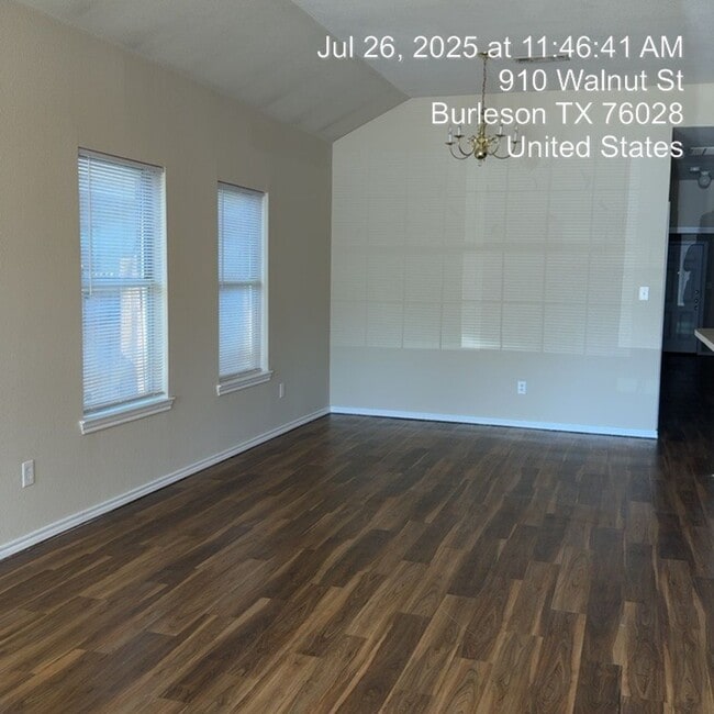 Photo - 913 Walnut St