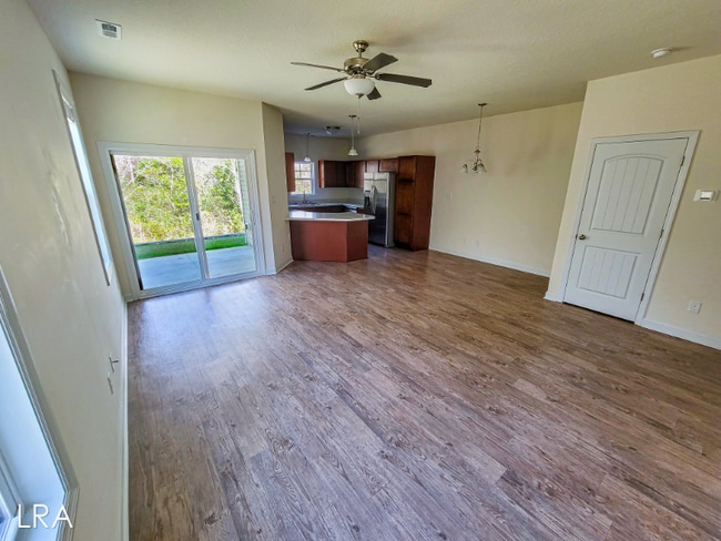 Photo - 522 Shallotte Ln