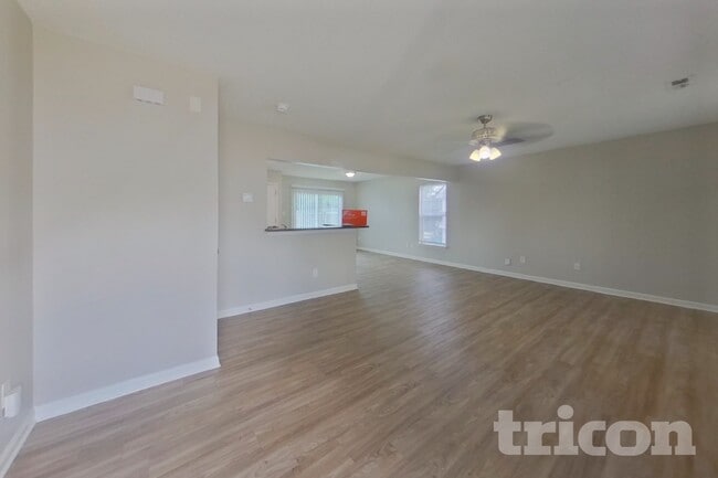 Photo - 6207 Linda Vista Ln