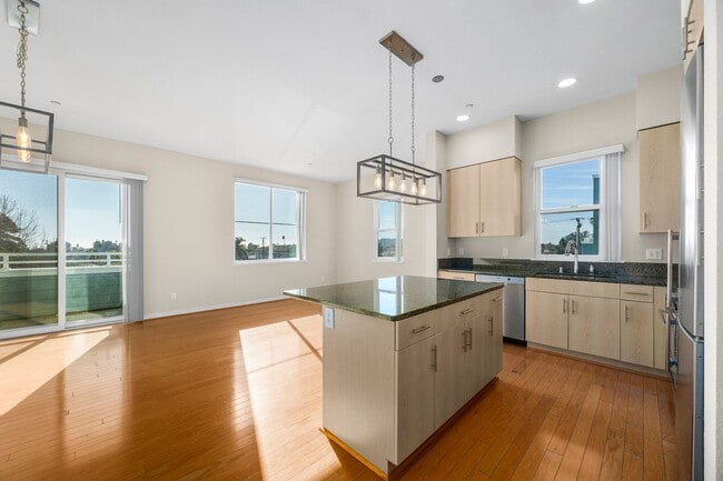 Photo - 1066 41st Ave Unit #B303