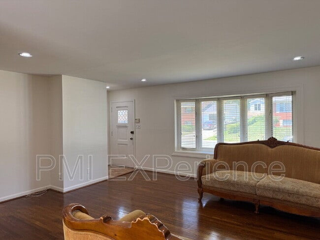 Photo - 3203 Amador Dr
