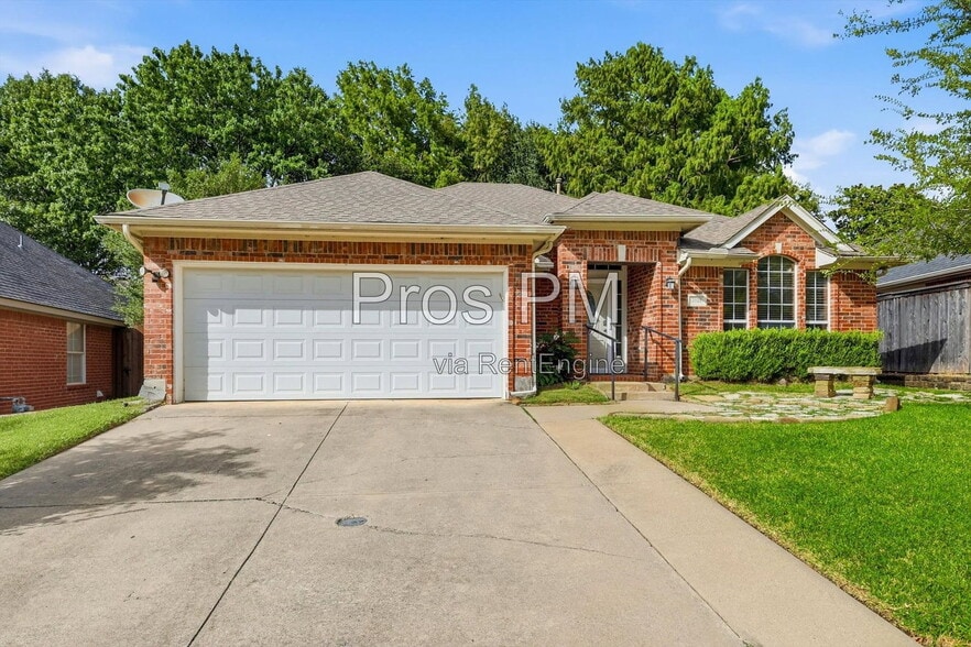 2921 Meadow Glen Dr