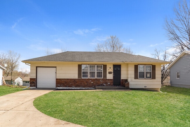 Building Photo - 8809 Blue Ridge Blvd