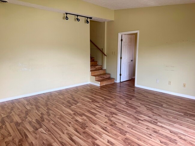 Photo - 151 Weslee Way Unit 5