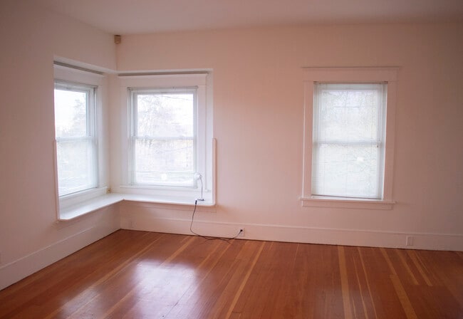 Photo - 2905 SW 4th Ave