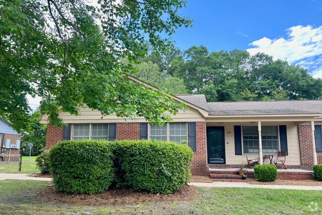Building Photo - 728 Montclair Dr Rental