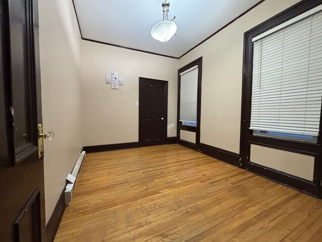 Building Photo - 2 Bedroom Apartment for Rent Unit 1