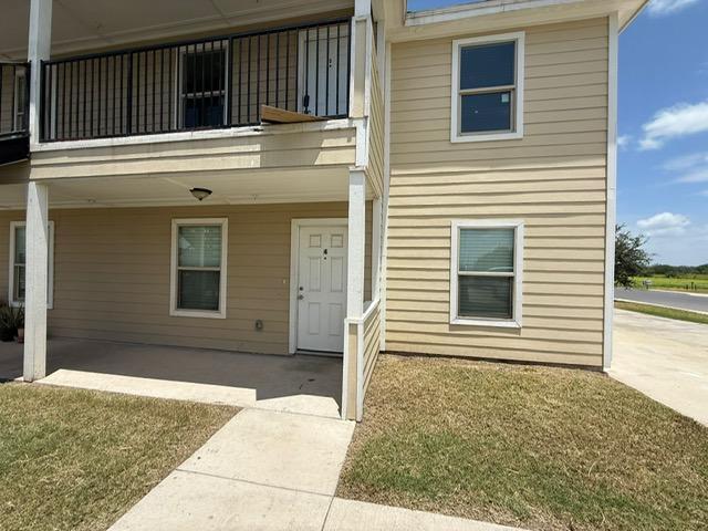 Photo - 303 E Eisenhower Ave