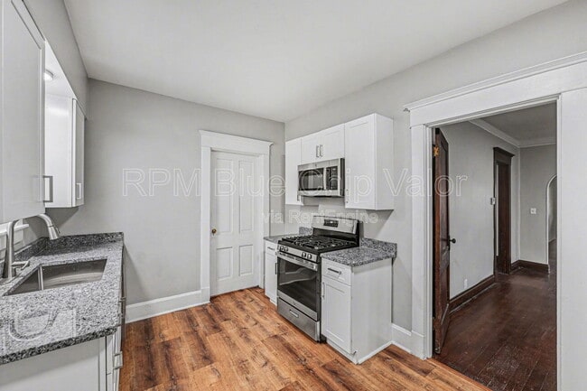 Photo - 2009 Linden Ave